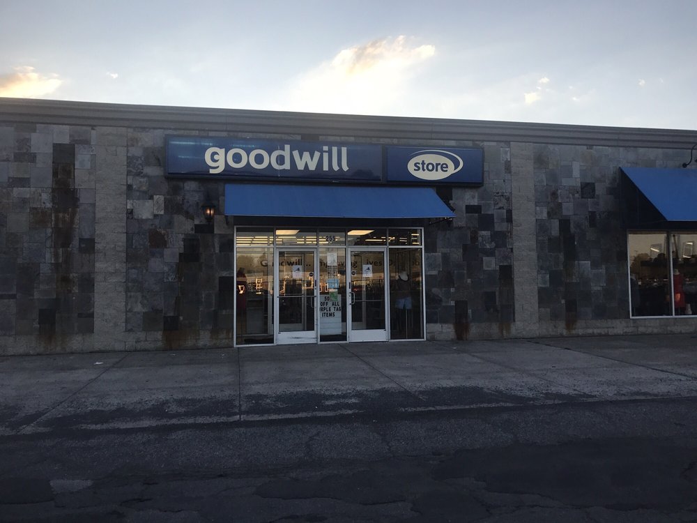 Goodwill Industries of Southeastern Michigan - Monroe Store in Monroe