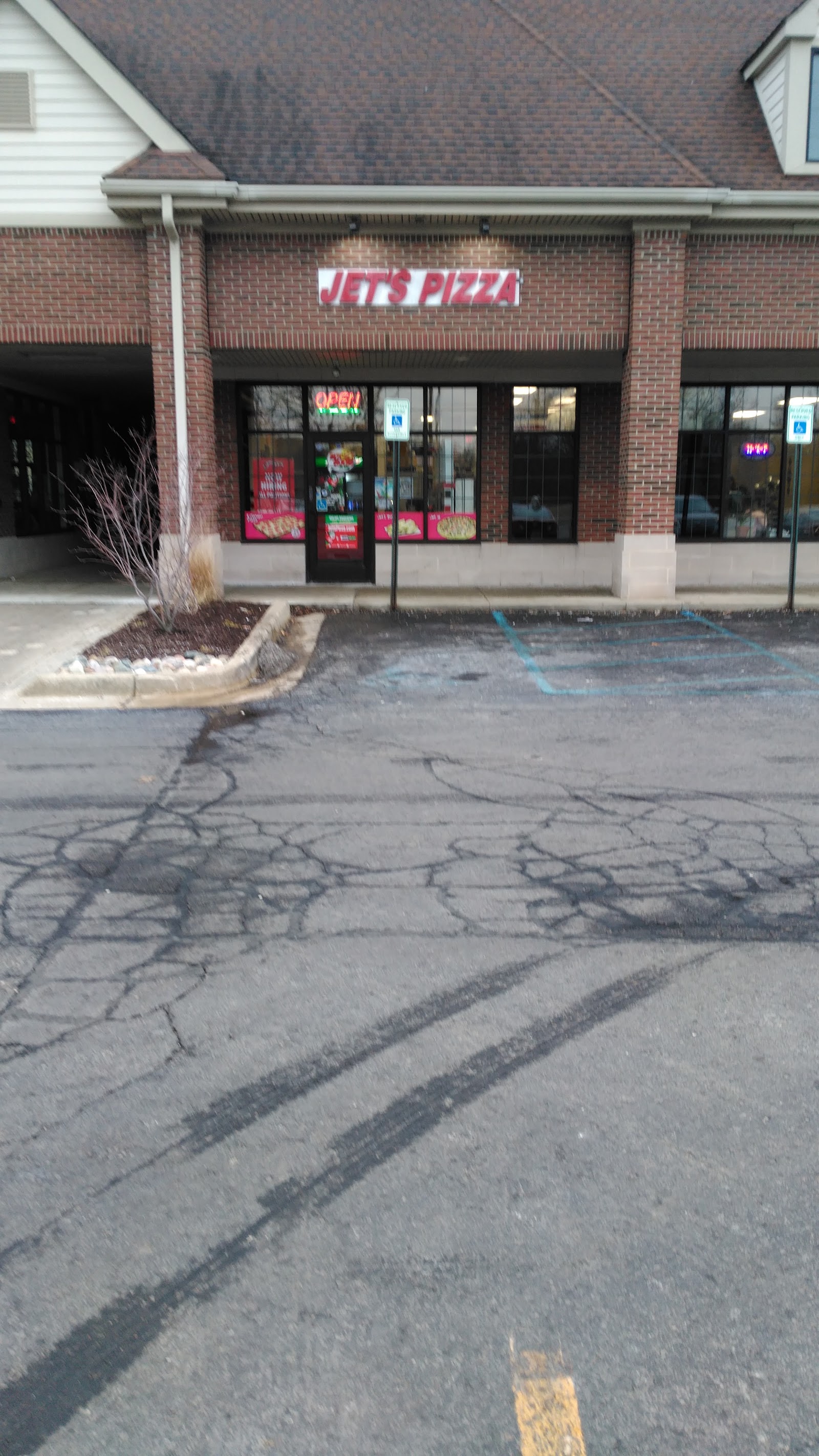 Jet's Pizza in Monroe