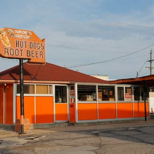 Monroe's Original Hot Dog in Monroe